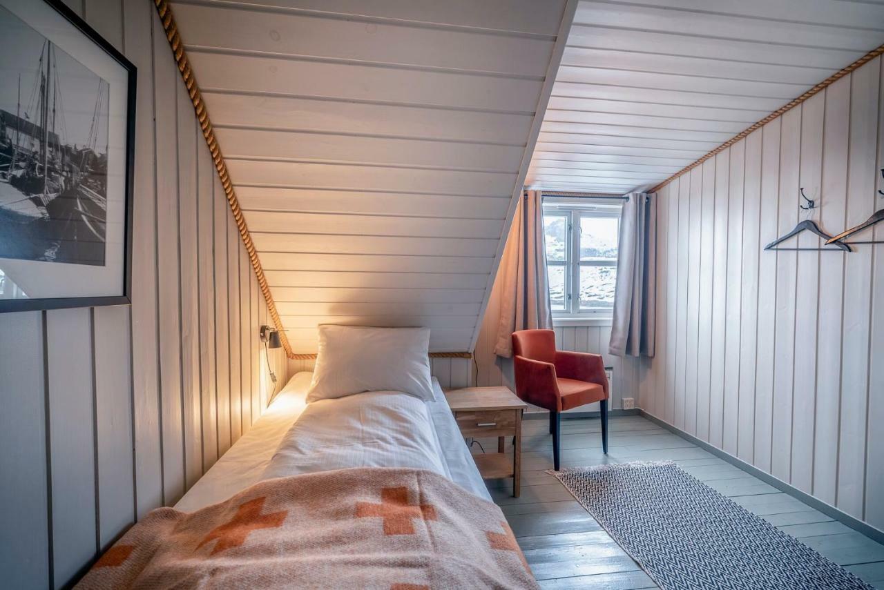 Nyvagar Rorbuhotell - By Classic Norway Hotels Kabelvåg Zewnętrze zdjęcie